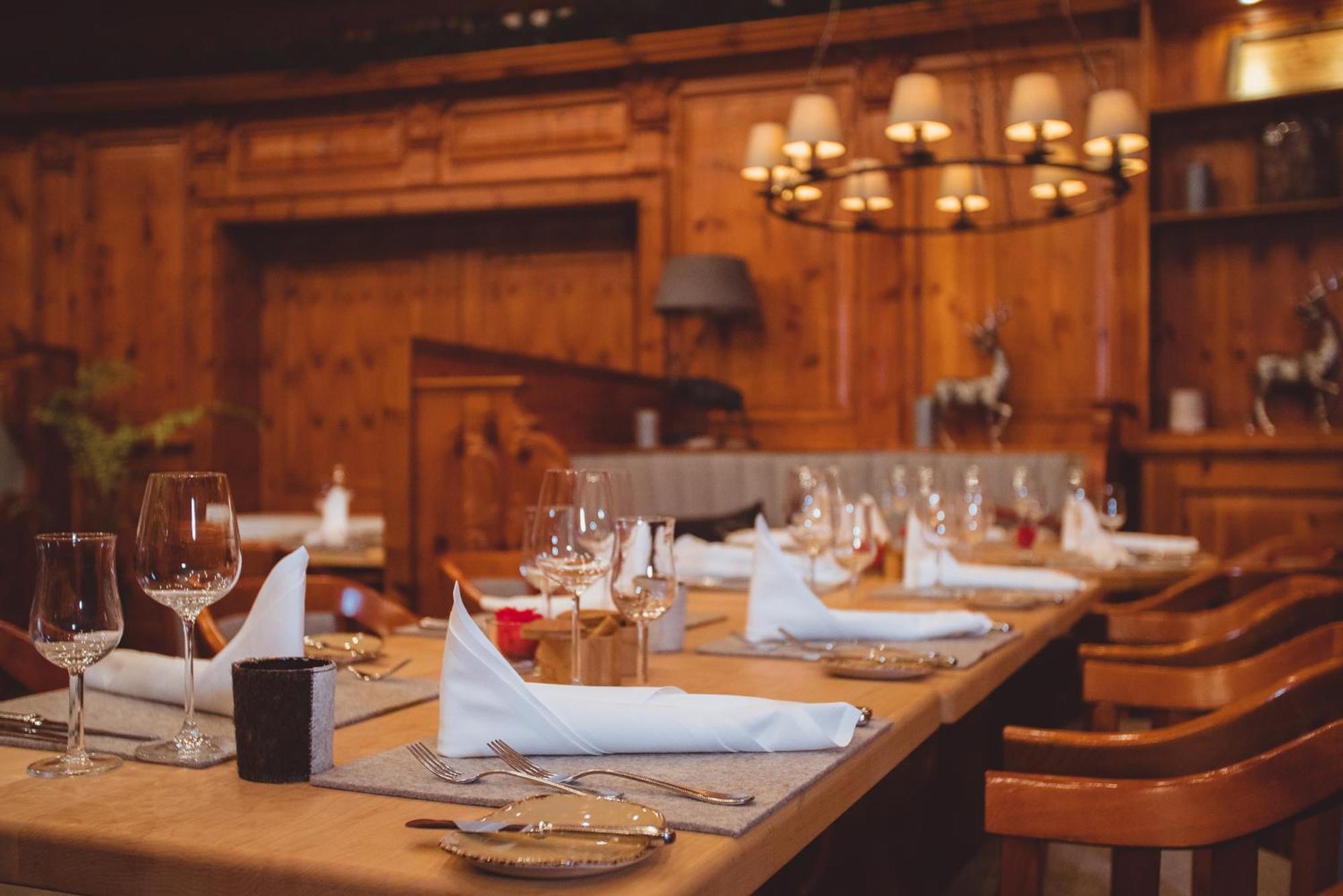 Vila Vita Rosenpark Marburg Luaran gambar Restaurant in the Hotel Axelmannstein