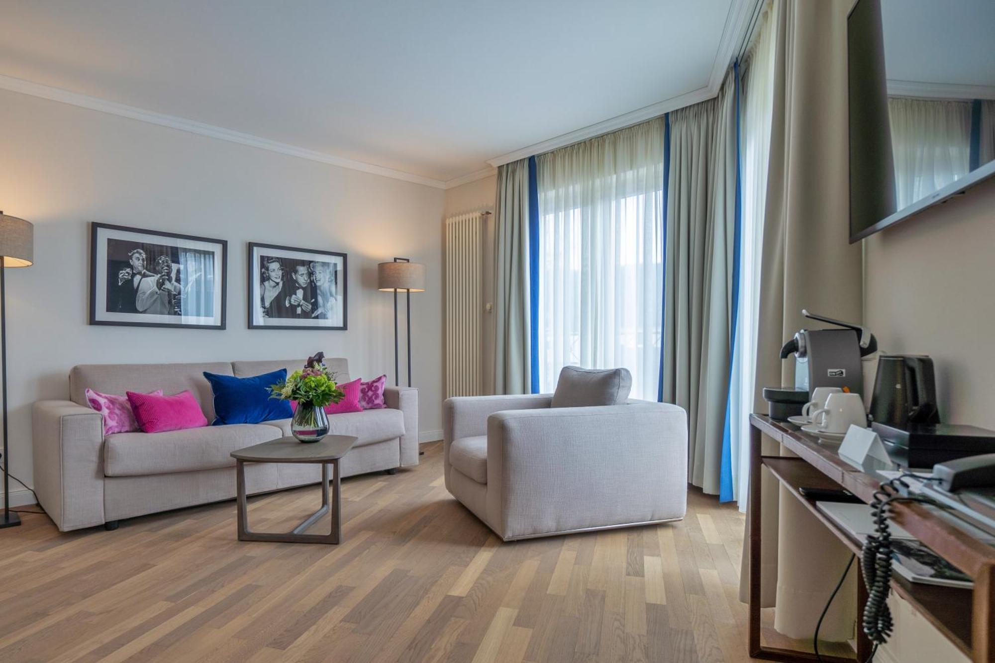 Vila Vita Rosenpark Marburg Luaran gambar A suite at the Hotel Axelmannstein