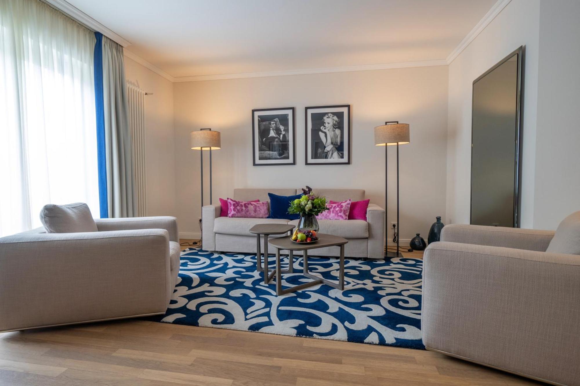 Vila Vita Rosenpark Marburg Luaran gambar A living room at the Hotel